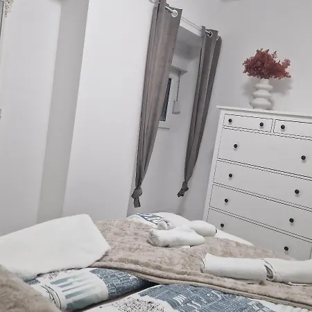 Apartman Maya 2 Buzin Kültér fotó