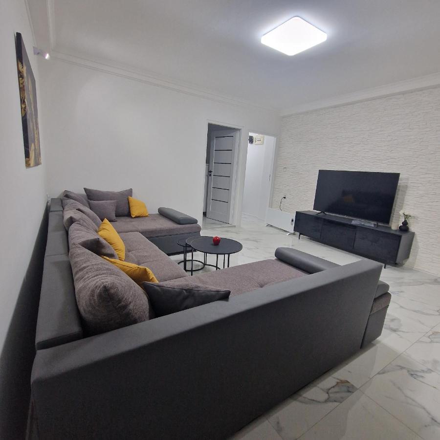Apartment Maya 2 Buzin